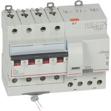 Dx3 4p c50 6000a ac 300ma 7m lg411210